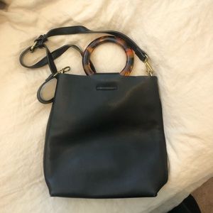 Faux leather purse w/ circle tortoise handles